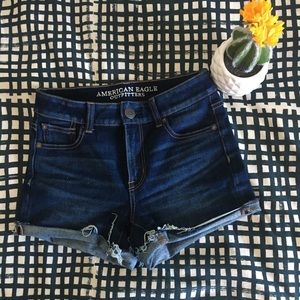 American Eagle Hi-rise Shortie